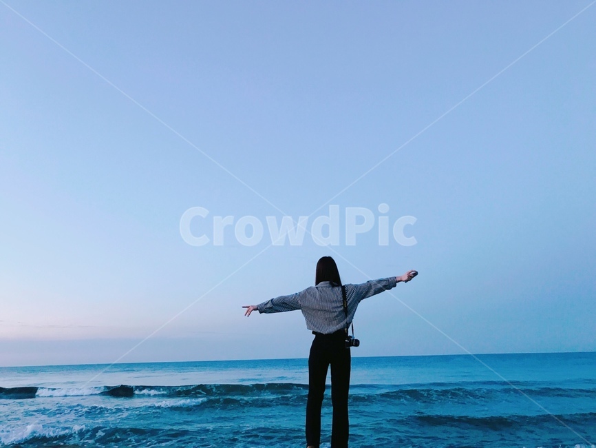 바다,하늘,노을,밤바다,여행,감성,힐링,사람,인물,인간,human,person,여성,여자,woman,female,lady,여행,휴가,traveling,vacation,trip,감성,sensible,feeling