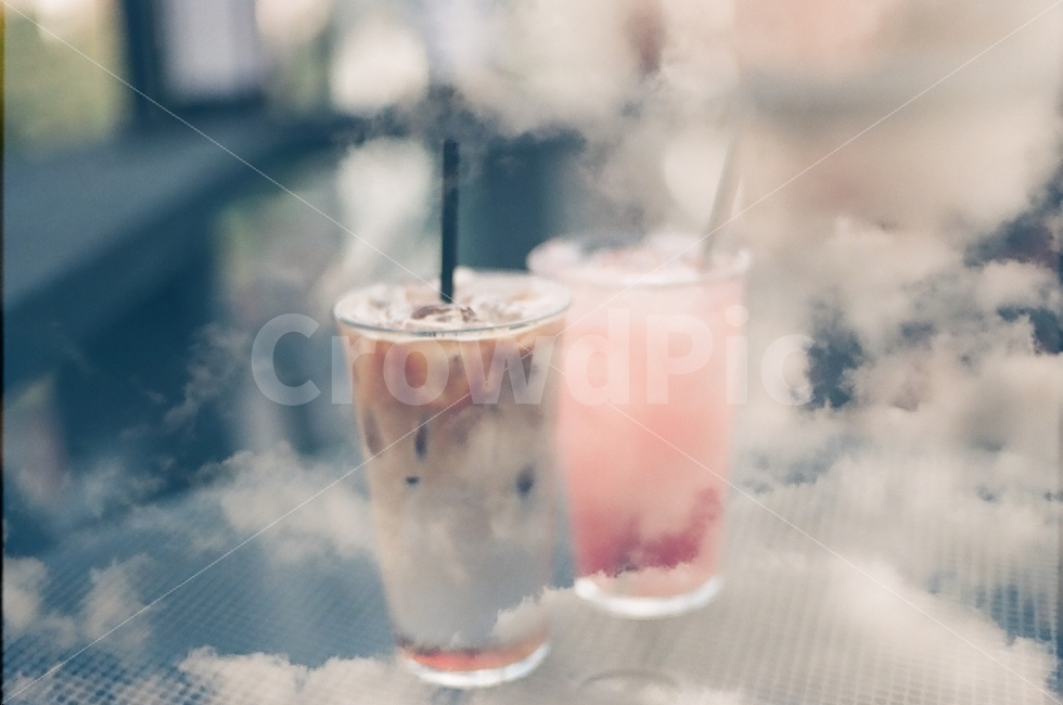 커피,카페라떼,바닐라라떼,카페,다중노출,필름사진,필름,film,coffee,cafe,cafelatte,아메리카노,하늘사진,하늘,음료수,아이스커피,음료수,drink,beverage,커피,카페,coffee,cafe,감성,sensible,feeling,색깔,색상,색채,색감,color sense,color sensitivity,feeling of color