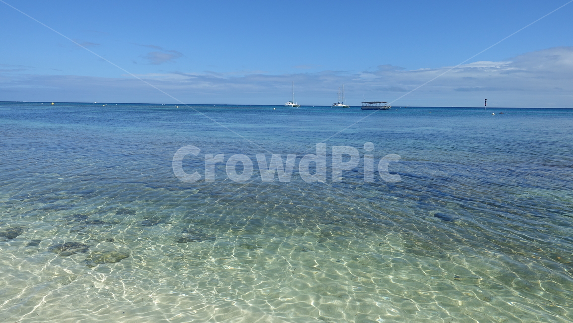 sea,ocean,파란색,바다,전망,자연,nature,aquablue,연안,ship,배,summer,여름,휴가,vacation,휴양지,태평양,남태평양,아메데,뉴칼레도니아,신혼여행지,열대