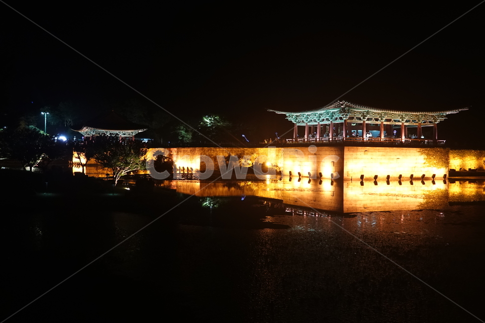 architecture,building,shrine,worship,temple,건축물,건물,예배,신전,신사,경주,안압지,한국전통,한국문화,korean traditional,korean culture