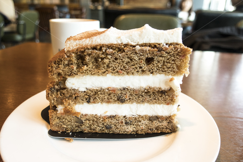 음식,케익,디저트,당근케익,당근,케이크,베이크,빵,조각,bakedcake,브라운,cakeonplate,칼로리,carrotcake,근접촬영,크림,creamfilling,요리,장식,맛있는,신선한,설탕,슬라이스,달콤한,테이블,야채,건강한,달달한,생크림,크림케이크,음식,식재료,요리,food,cook,meal,dishes,food reserves,빵,bread,디저트,간식,후식,dessert,snack