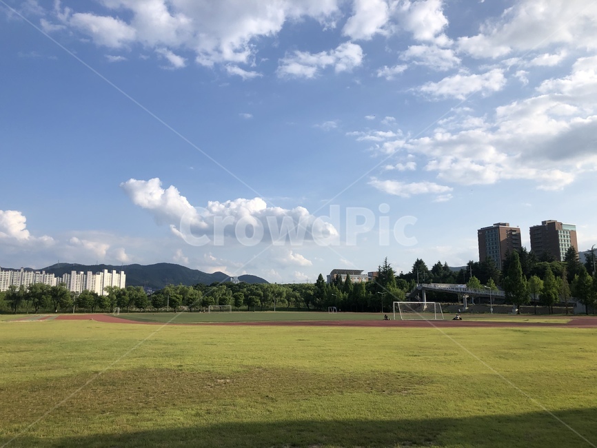 하늘,구름,구름많음,맑은날씨,자연,자연친화적,sky,파란색