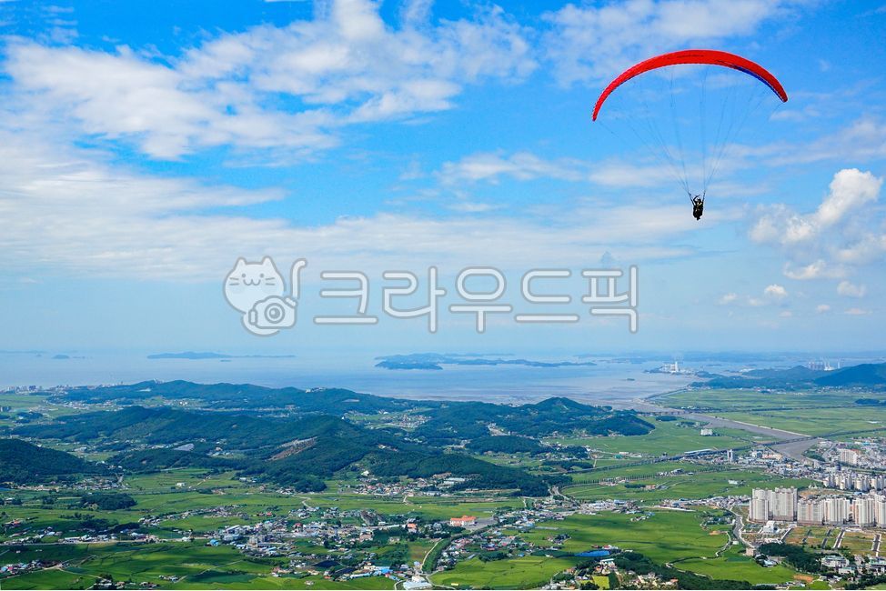 패러글라이딩,모험,창공,푸른하늘,보령,보령시,배경,배경이미지,백그라운드,바탕화면,background,충청남도,충남,서해,바다,풍경,전망,경치,서해안,하늘,파란하늘,leisureactivity,gliding,freedom,자유,구름,비행,활공,맑은,스포츠,바람,레저,레저활동,운동,맑음,cloud,adventure,paragliding,sky,flying,sports,leisure,leisureactivities