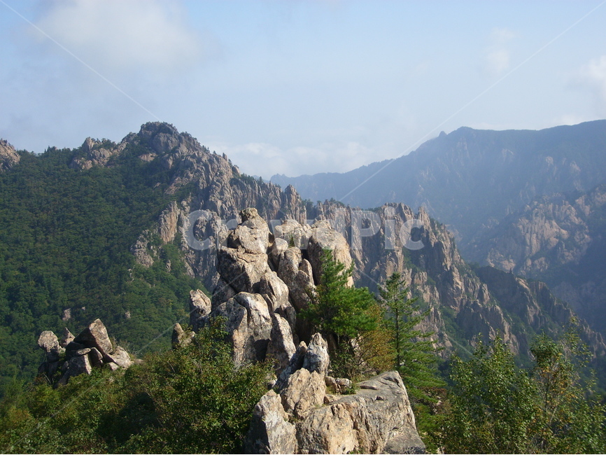 산,등산,하늘,산맥,나무,자연,풍경,nature,landscape,한국자연풍경,한국자연경관,korea nature landscape,outdoors,옥외,cliff,낭떠러지