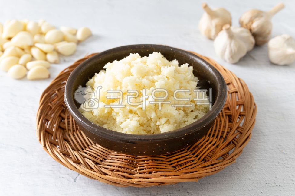 minced garlic,garlic,minced garlic,raw garlic,seasoning,ground garlic,spices,ingredients,food ingredients,cooking ingredients,minced seasoning,minced garlic seasoning,garlic,vegetables,food,cook