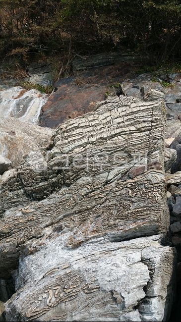 자연,바위,자연석,기암,특이한바위
