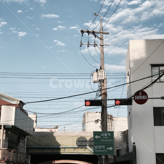 신호등,빨간불,표지판,서울,풍경,sign,trafficlights,signal,seoul,하늘,sky,cloud,숙명여자대학교,청파동