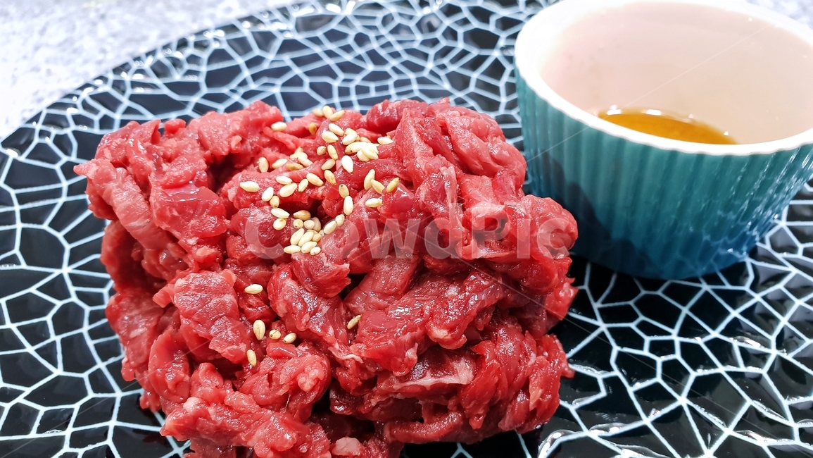 소고기,소,육회,신선,생고기,식사,음식,food,cow,beef,먹방,먹거리,cook,음식,식재료,요리,food,cook,meal,dishes,food reserves,육류,고기,meat