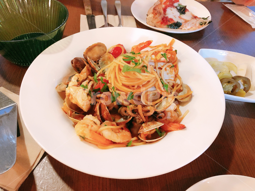 파스타,해물파스타,매콤한,새우,조개,요리,음식,food,식사,이탈리안