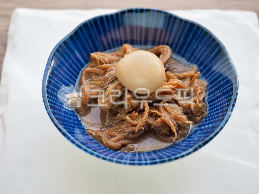 beefstew,quaileggs,beef dish,soy sauce,sidedish,beef,sauce,quail egg,side dish,beefdish,Korean food,protein,Beef,cooking,braised soy sauce,koreanfood,jangjorim,cuisine,dinner,food,meal,meat,braised beef with soy sauce,soysauce
