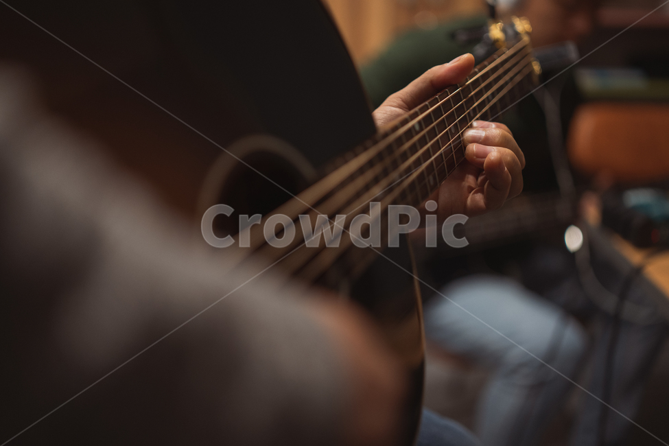 악기,연주,음악,instrument,music,사람,인물,인간,human,person,예술,art,악기,음향기기,musical instrument,musical equipment