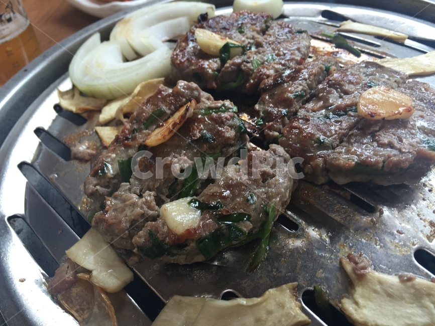 떡갈비,불판,마늘떡갈비,굽다,바베큐,음식,식재료,요리,food,cook,meal,dishes,food reserves