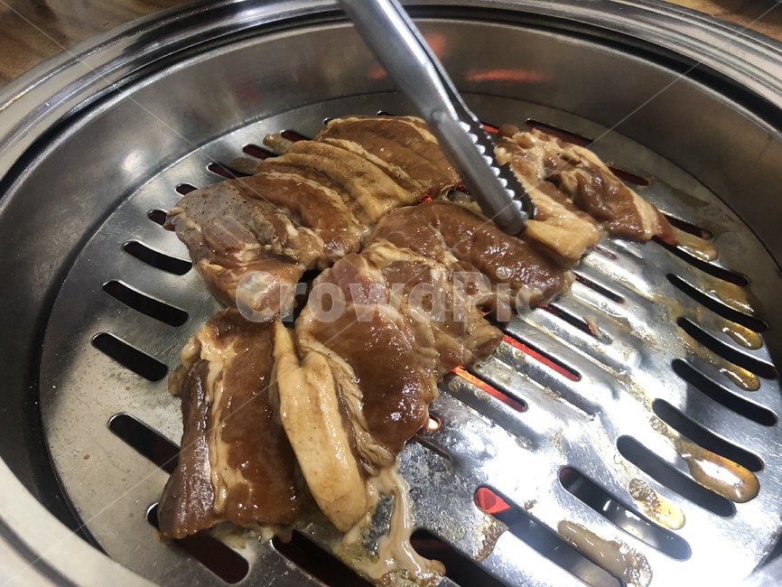 돼지갈비,갈비,숯불갈비,고기,koreanbbq,구운고기,음식,식재료,요리,food,cook,meal,dishes,food reserves,육류,고기,meat,한식,한국음식,한국요리,korean food,korean dishes,korean meal,korean cook