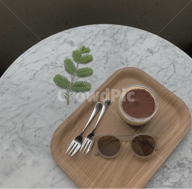 카페,cafe,티라미수,선글라스,감성