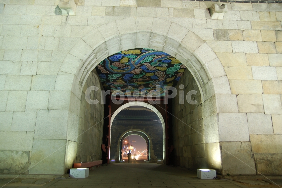 수원화성,수원,유네스코,유네스코문화유산,문화재,전통,한국,코리아,헤리티지,Heritage,성곽,야경,한국전통,한국문화,korean traditional,korean culture,랜드마크,landmark,tourist attraction,한국랜드마크,한국관광지,한국명소,korea landmark,korea tourist attraction,건축물,건물외관,exterior,building,structure,architecture,construction
