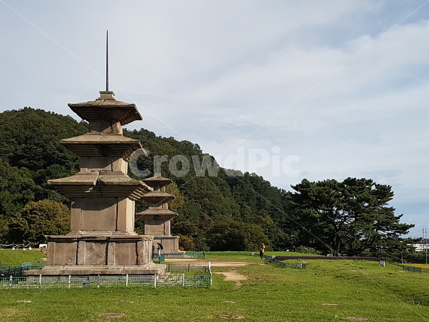 탑,삼층석탑,사찰,신라시대,불교,한국전통,한국문화,korean traditional,korean culture,건축물,건물외관,exterior,building,structure,architecture,construction