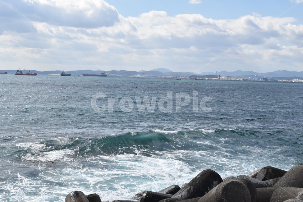울산,바다,파도,대왕암,구름,배,선박,wave,sea,ocean,ulsan,korea,cloud,blue,ship,boat,자연,풍경,nature,landscape,해변,바다,beach,sea,대양,water,물,outdoors,옥외,promontory,곶