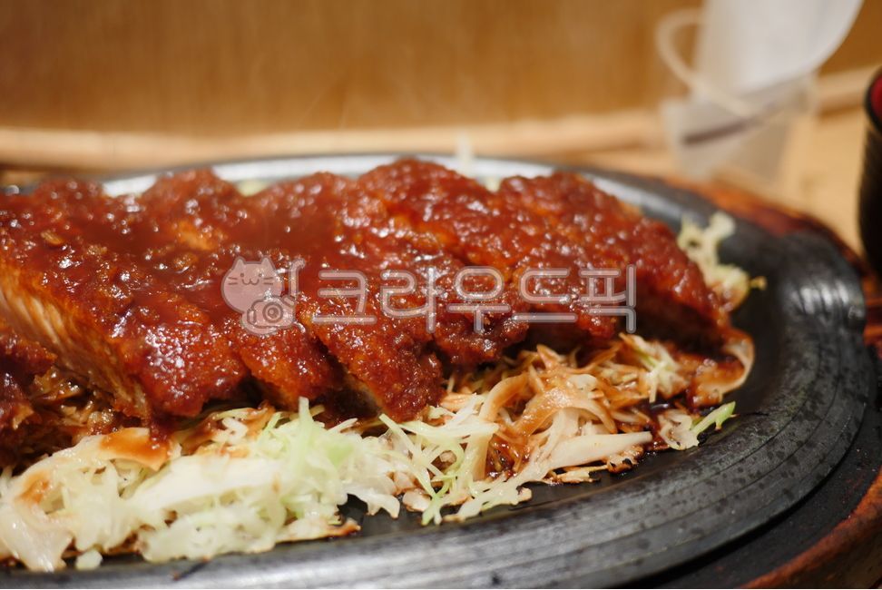 돈카츠,돈가스,미소카츠,나고야,일본음식,tonkatsu,とんかつ,nagoya,味噌カツ,양배추,food,돼지고기요리