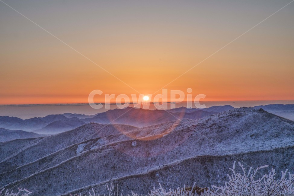 태백산,일출,설산,눈꽃,상고대,풍경,산,아침,겨울,계절,winter,season,자연,풍경,nature,landscape,outdoors,옥외