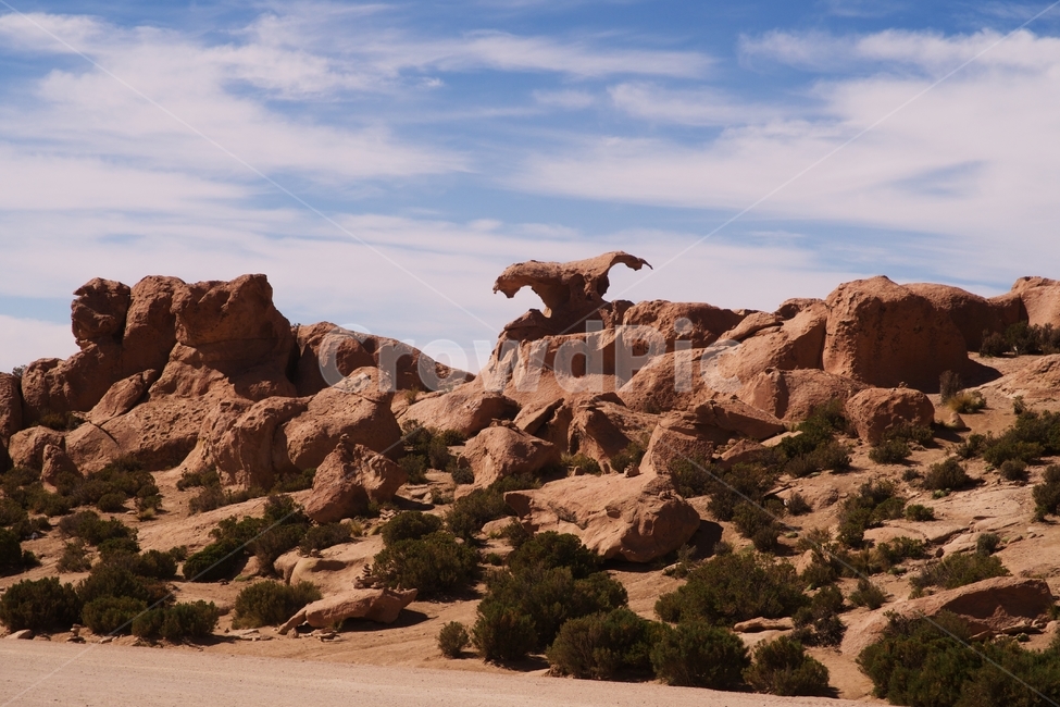 돌,돌산,도로,하늘,볼리비아,칠레,사막,오프로드,bolivia,inca,rock,andean,desert,southamerica,plateau,border,red,highaltitude,bluesky,stone,color,america,natural,남미,바위,바위산,자연,풍경,nature,landscape,해외,외국,세계,foreign,oversea,world,세계자연풍경,해외자연풍경,외국자연풍경,world nature landscape,outdoors,옥외