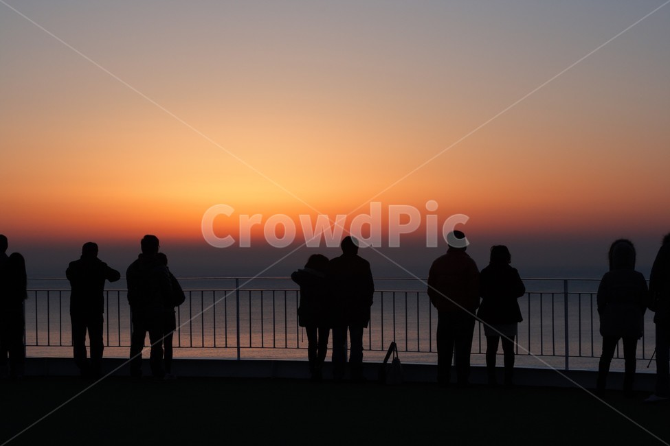 일출,동해안,새해,소원,sunrise,자연,풍경,nature,landscape,사람들,대중,군중,other people,crowd,인물실루엣,사람실루엣,character silhouette,human silhouette,silhouette,실루엣,person,사람,human,인간,railing,난간,handrail,banister,outdoors,옥외