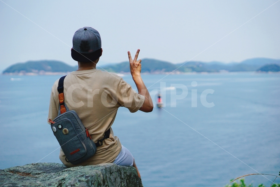 여행,travel,여행사진,국내여행,혼자여행,사진,통영,통영여행,배경사진,배경,이쁜사진,색감,색감좋은사진,여행자,여행가,스냅,스냅사진,스냅샷,뒷모습,뒷모습샷,뒷모습사진,삼각대,삼각대사진,바다,만지도,섬,섬여행,전망대,여행,휴가,traveling,vacation,trip,사람,인물,인간,human,person