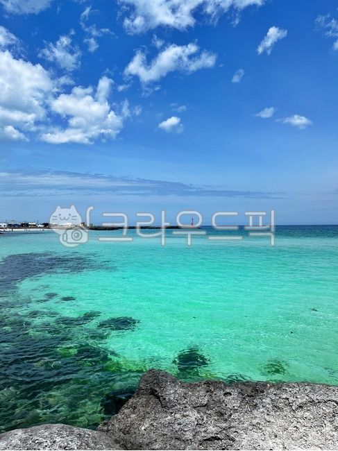 김녕해변,해수욕장,제주도,에메랄드,김녕해수욕장,제주바다,제주도바다,제주해수욕장,sea,beach,바다,푸른하늘,nature,자연,outdoors,옥외,sky,azuresky,horizon,하늘,수평선,water,물
