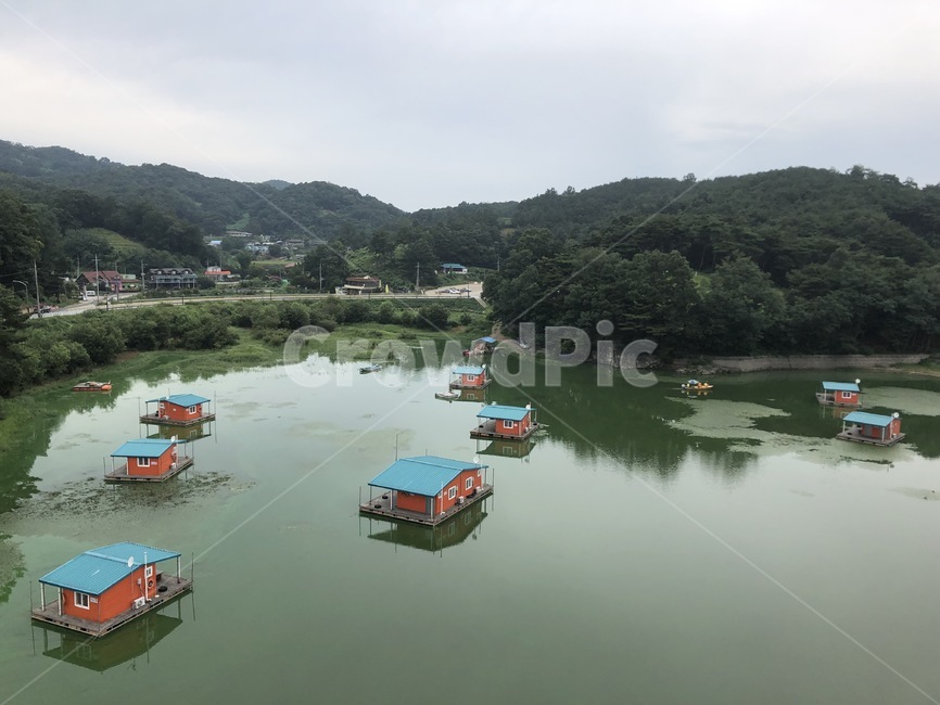 boat,보트,낚시터,녹조,흐린,풍경,호수,저수지,힐링