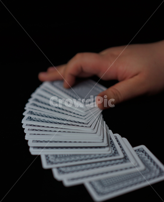 포커,원카드,카드놀이,카드게임,도박,플레잉카드,트럼프카드,playingcard,trumpcard,poker,손가락,사람,인물,인간,human,person,신체일부,몸,body,게임,오락,놀이,game,play