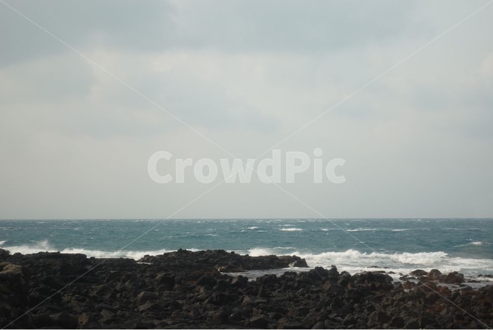 바다,하늘,푸른하늘,빛,ocean,sea,파도,자연,풍경,nature,landscape,tower,탑,architecture,건축물,building,건물