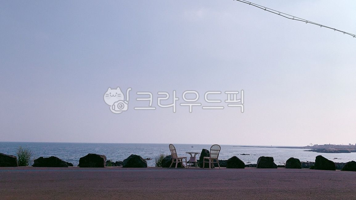 제주,제주바다,제주휴가,휴가,여름방학,여름휴가,제주도,제주도바닷가,제주카페,바다,sea,outdoors,ocean,의자,furniture