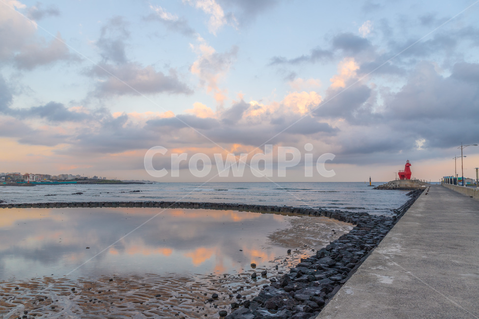 제주,제주도,이호테우,해변,바다,분위기,색감,하늘,구름,일몰,일출,jeju,island,clouds,sea,ocean,대한민국,관광지,등대,lighthouse