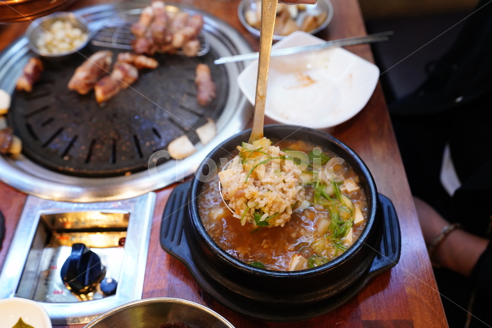 식사,밥,뚝배기,한식,음식,푸드,국,찌개,된장,국밥,먹거리,국물,음식,식재료,요리,food,cook,meal,dishes,food reserves,한식,한국음식,한국요리,korean food,korean dishes,korean meal,korean cook
