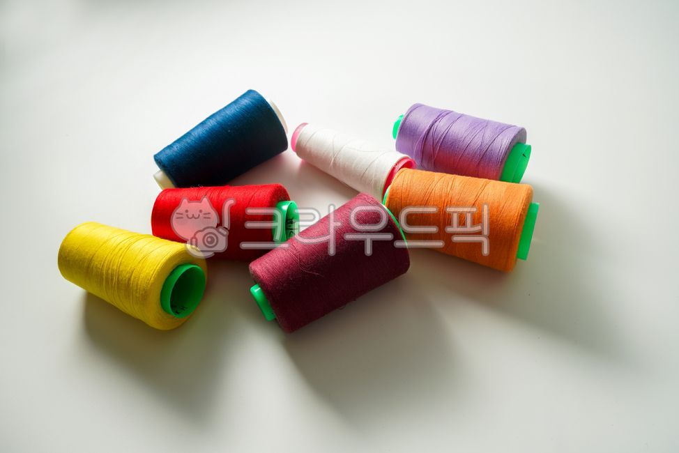 color,sewing thread,line,clothes repair,sewing machine,objects,Color,sewing tools,Sewing machine supplies,spool holder,Sewing,failure,background,thing