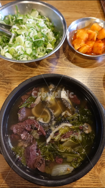 음식,food,meal,dish,식사,해장국,선지,양지,내장,시레기,반찬,sidedishes