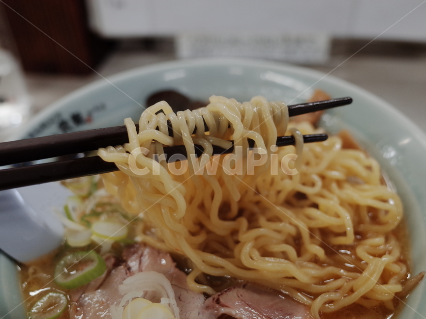 미소라멘,라멘,일본라멘,삿포로라멘,면발,젓가락,감성,음식