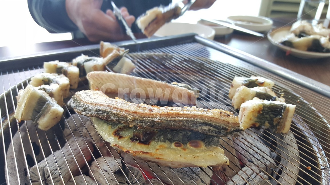 장어,장어구이,연탄구이,외식,스테미너,보양식