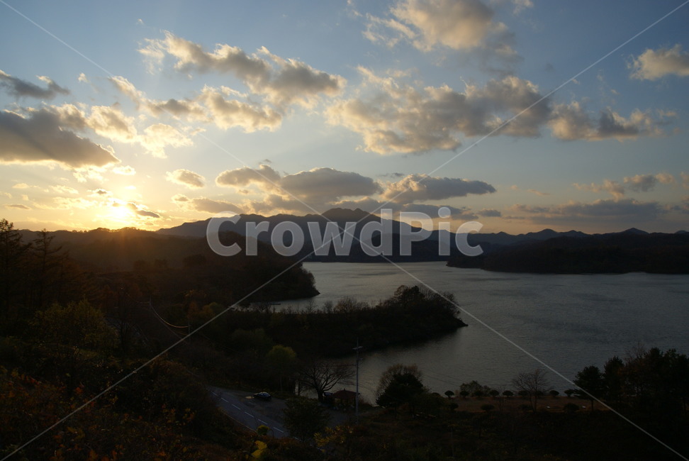 일몰,마을,태양,구름,노을,자연,풍경,nature,landscape,flare,플레어,light,빛,land,땅,outdoors,옥외
