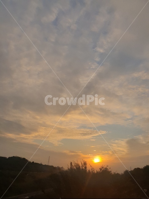 붉은하늘,노을,sky,하늘,구름,일몰,sunset,자연,풍경,nature,landscape,outdoors,옥외,sunlight,햇빛,red sky,붉은 하늘,dusk,황혼,dawn,새벽,flare,플레어,light,빛
