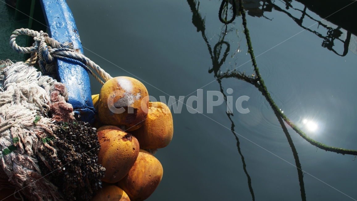 바다,부둣가,밧줄,해양,해안,기둥,오브제,녹,배,산업,industry,industrial,어업,fishery,fishing industry,사물,물건,오브젝트,thing,object,matter