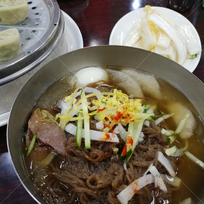 음식,여름음식,냉면,물냉면,시원한,음식,식재료,요리,food,cook,meal,dishes,food reserves,면류,면요리,noodles,한식,한국음식,한국요리,korean food,korean dishes,korean meal,korean cook