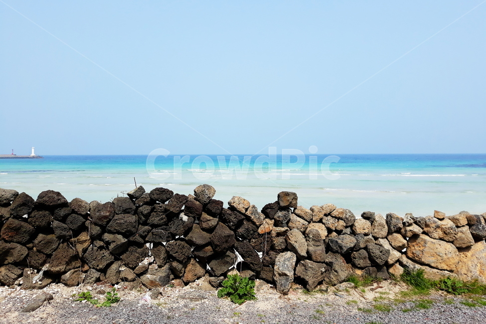 제주도,해변,돌담,바다,청정,하늘,투명,여름,여행,삼다도,파도,자연,풍경,nature,landscape,한국자연풍경,한국자연경관,korea nature landscape,제주도,jeju,jeju island,rubble,파편