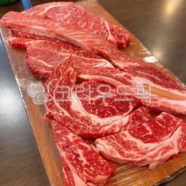 marbling,cook,meat,ingredients,beef,Korean beef,cooking,food,Sirloin