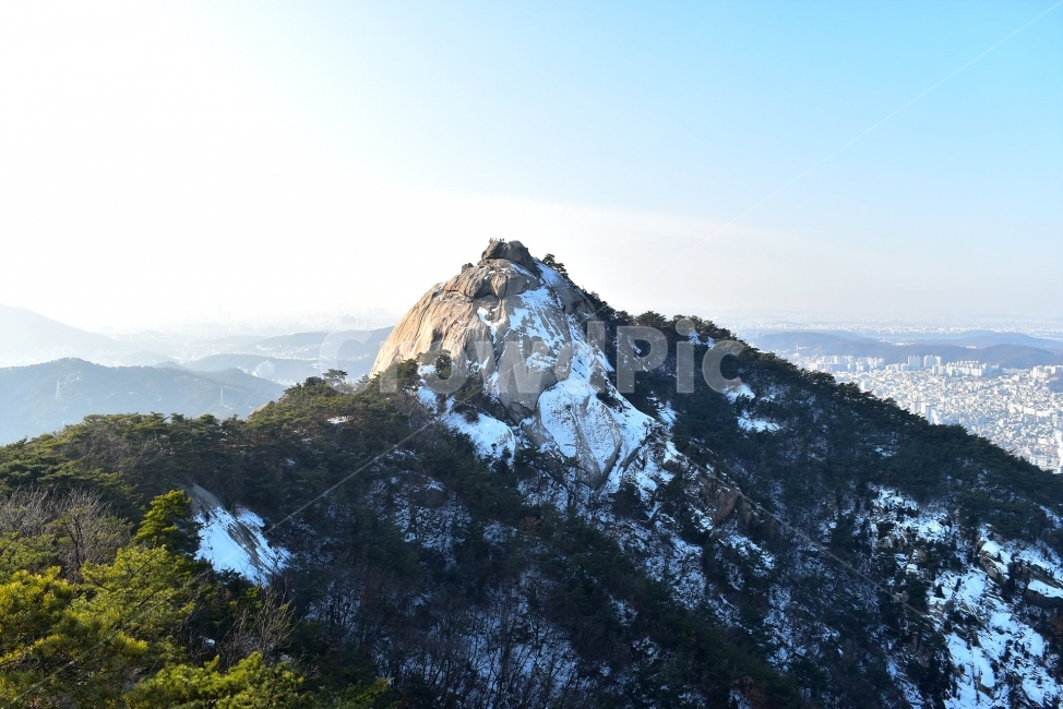 북한산,풍경,자연,국립공원,서울,도심지,명산,겨울,힐링,산행지,국내여행,자연풍경,산사진,Seoul,Korea,National,Park,비경,산행,등산,트레킹,100대명산,기암,바위산,백운대,바위,암봉,암봉우리,족두리봉,향로봉,비봉,자연,풍경,nature,landscape,한국자연풍경,한국자연경관,korea nature landscape,mountain range,산맥,outdoors,옥외,mountain,산,peak,피크