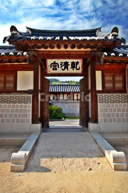 건청궁,현판,경복궁,휴식공간,고종,명성황후,고건축,궁궐,을미사변,한국전통,한국문화,korean traditional,korean culture,랜드마크,landmark,tourist attraction,한국랜드마크,한국관광지,한국명소,korea landmark,korea tourist attraction,건축물,건물외관,exterior,building,structure,architecture,construction