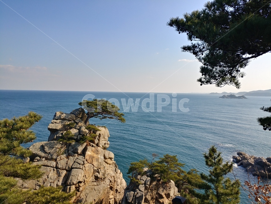 수평선,절벽,horizon,풍경,자연,물,자연,풍경,nature,landscape,outdoors,옥외,land,땅,shoreline,해안선,water,ocean,대양,sea,바다,promontory,곶