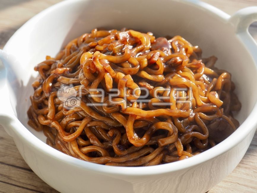 짜장면,짜장라면,라면,인스턴트식품,국수,음식,간편요리,간편식,요리,식사,소스,jajangmyeon,jajangramen,ramen,instantfood,noodle,food,simplecooking,conveniencefood,dish,meal,sauce,음식,식재료,요리,food,cook,meal,dishes,food reserves,면류,면요리,noodles