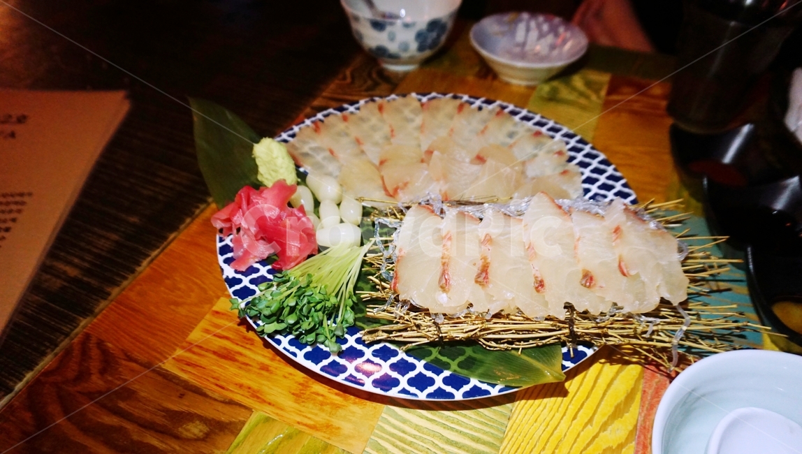 방어회,회,횟집,이자카야,방어,생선,맛집,음식,식재료,요리,food,cook,meal,dishes,food reserves,수산물,해산물,fishery products,seafood