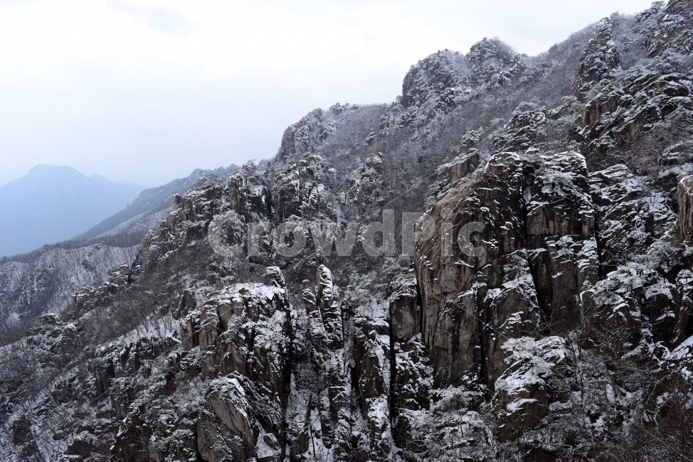 설경,풍경,대둔산,눈꽃,삼선계단,자연,nature,landscape,겨울,계절,winter,season,탐방,도립공원,힐링,감성,정취,산세,명산,100대명산,산,등산,트레킹,풍경사진,비경,경치,겨울사진,겨울색채,경관,기암,암봉우리,mountain,금산,완주,논산,마천대,케이블카,구름다리,fall,autumn,한국자연풍경,한국자연경관,korea,겨울,계절,winter,season,자연,풍경,nature,landscape,outdoors,옥외,mountain range,산맥