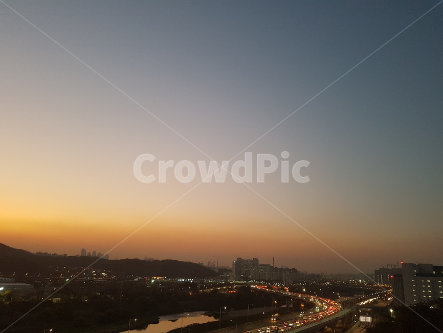 야경,쉬어가기,자동차,자동차불빛,노을,저녁,햇빛,강,멋진야경,이쁜야경,도로